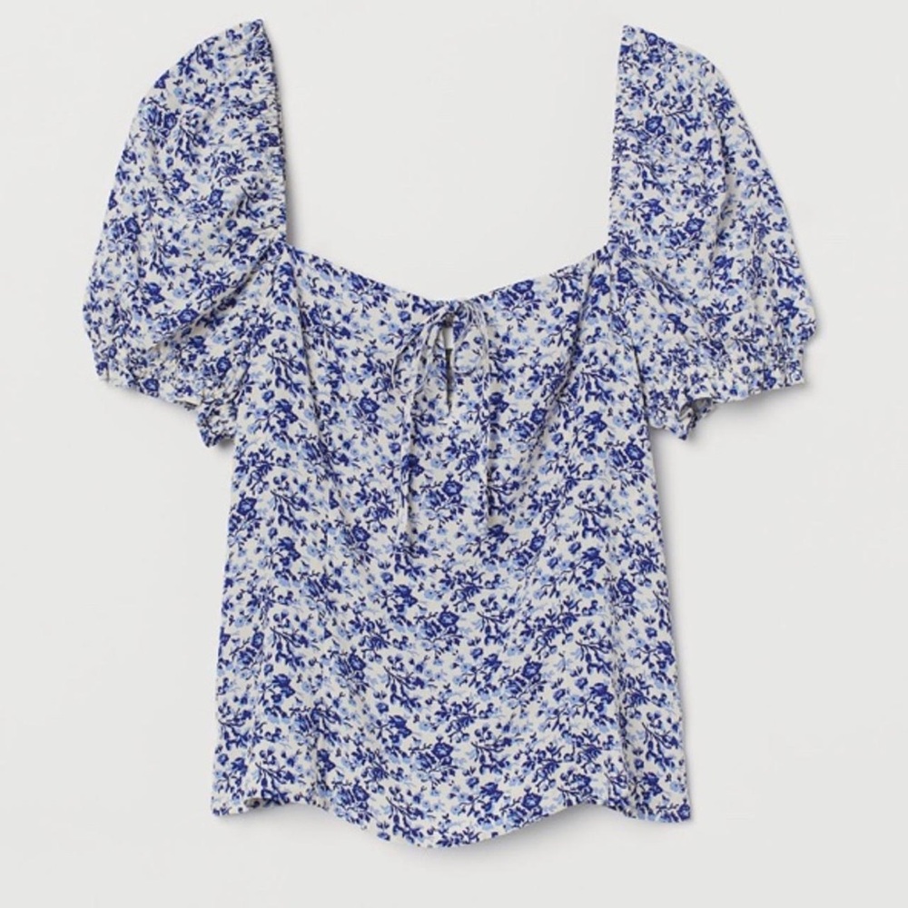 H&M Cropped Blue and White Puff Sleeve Blouse with Tie Front